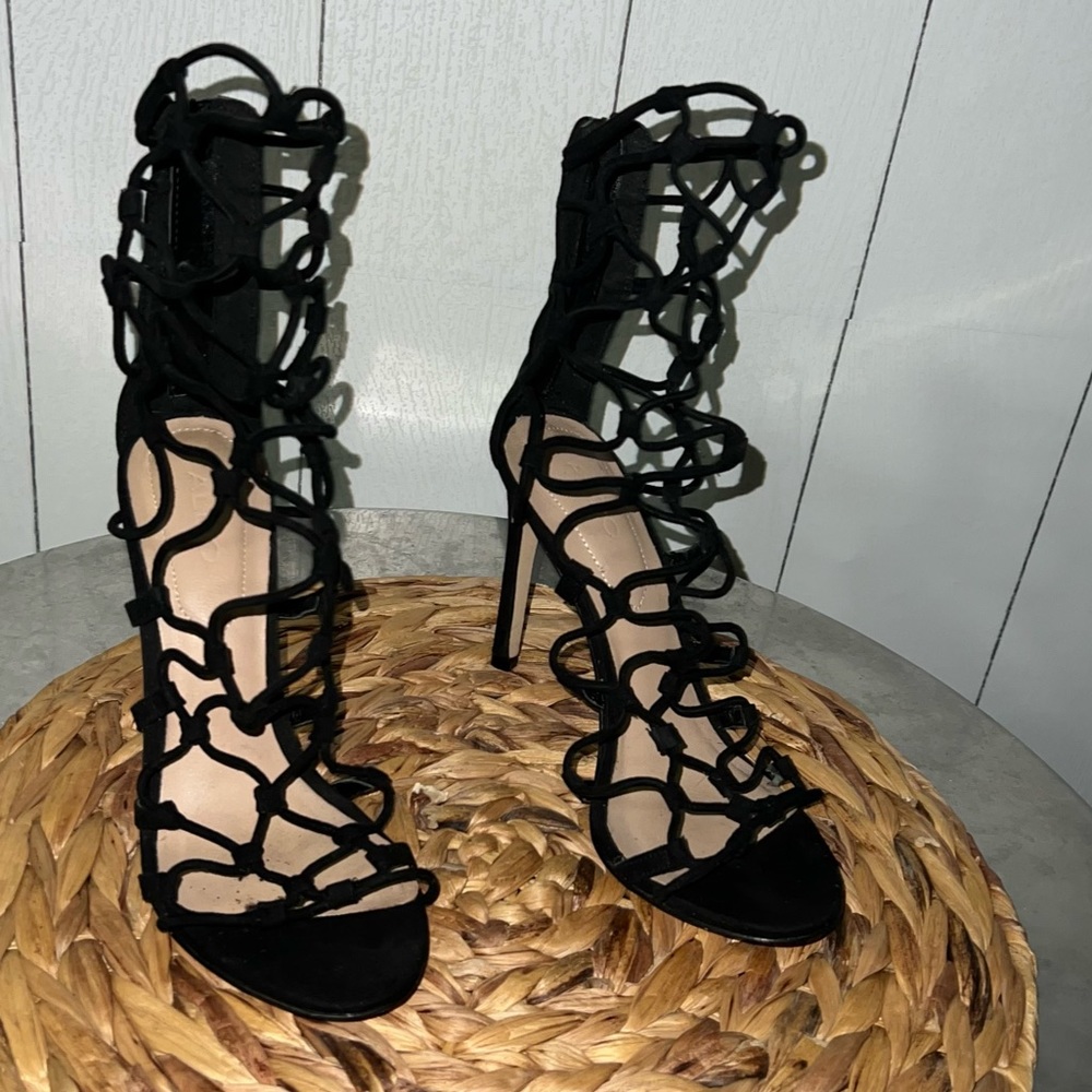 Black Heels size 7